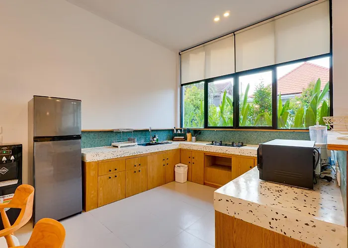 Villa Aura -